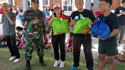 Koramil 1609-03/Seririt ikut serta dalam kegiatan jalan santai yang bertemakan Jalan Sehat Bersih Narkoba dalam rangka HUT Kemerdekaan  RI ke 79 th 2024